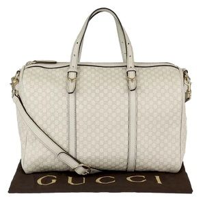 Gucci Microguccissima Leather Medium Boston Bag color Ivory.